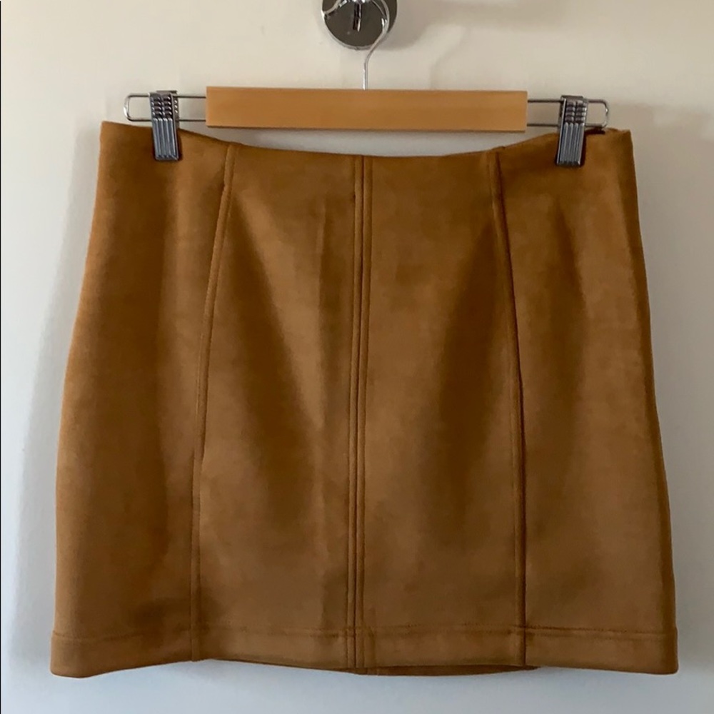Super cute corduroy skirt!